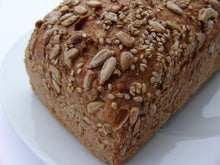 Lade das Bild in den Galerie-Viewer, Biolandbrot