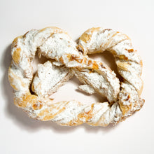 Lade das Bild in den Galerie-Viewer, Olgabrezeln 4er-Pack