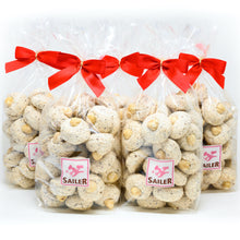 Lade das Bild in den Galerie-Viewer, Haselnuss-Makronen